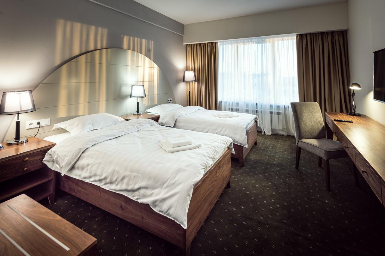The Square Hotell Astana Exteriör bild